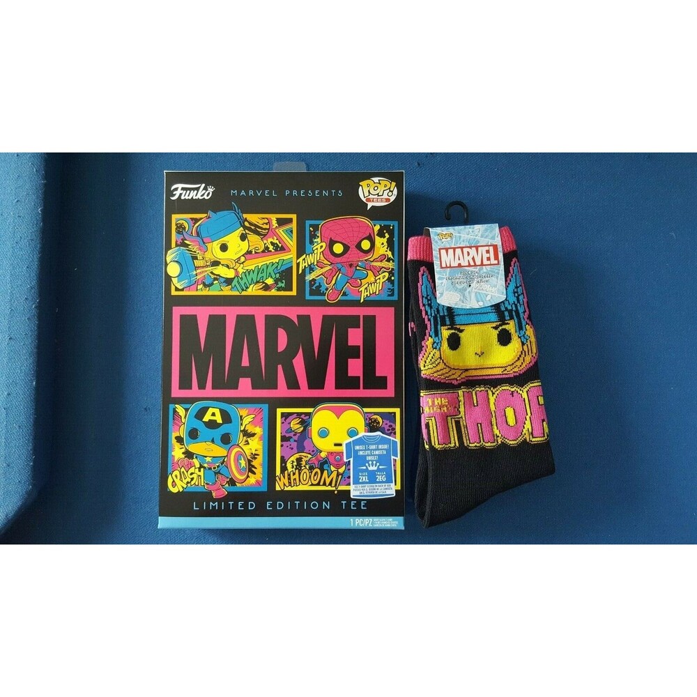 Funko Pop Marvel Black Light Limited Edition T Shirt Size 2XL And Socks Bundle